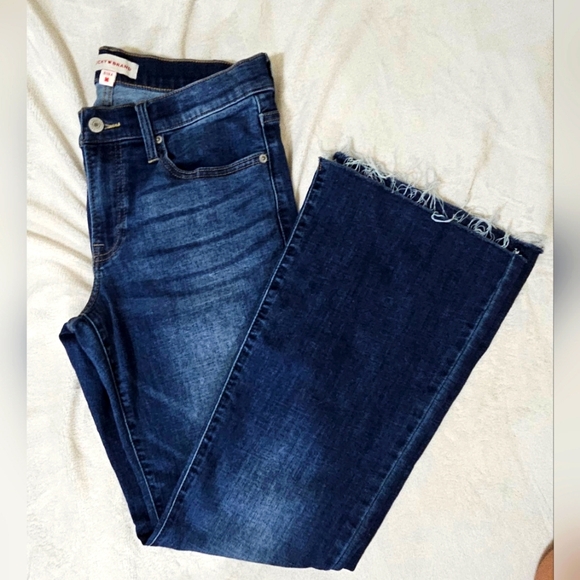 Lucky Brand Sweet Mid Rise Flare Jeans - Picture 5 of 10